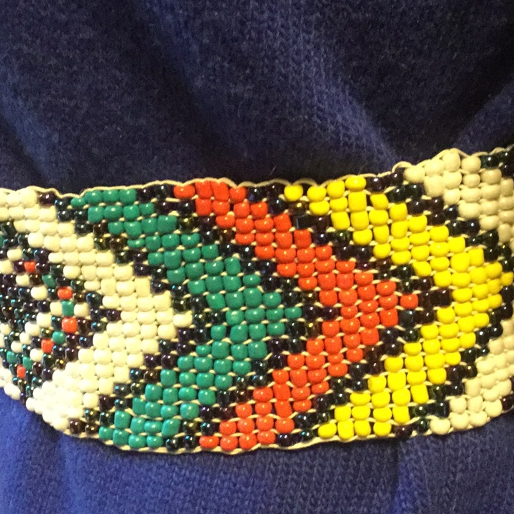 Beaded Stretch Belt - Picture 2 of 3
